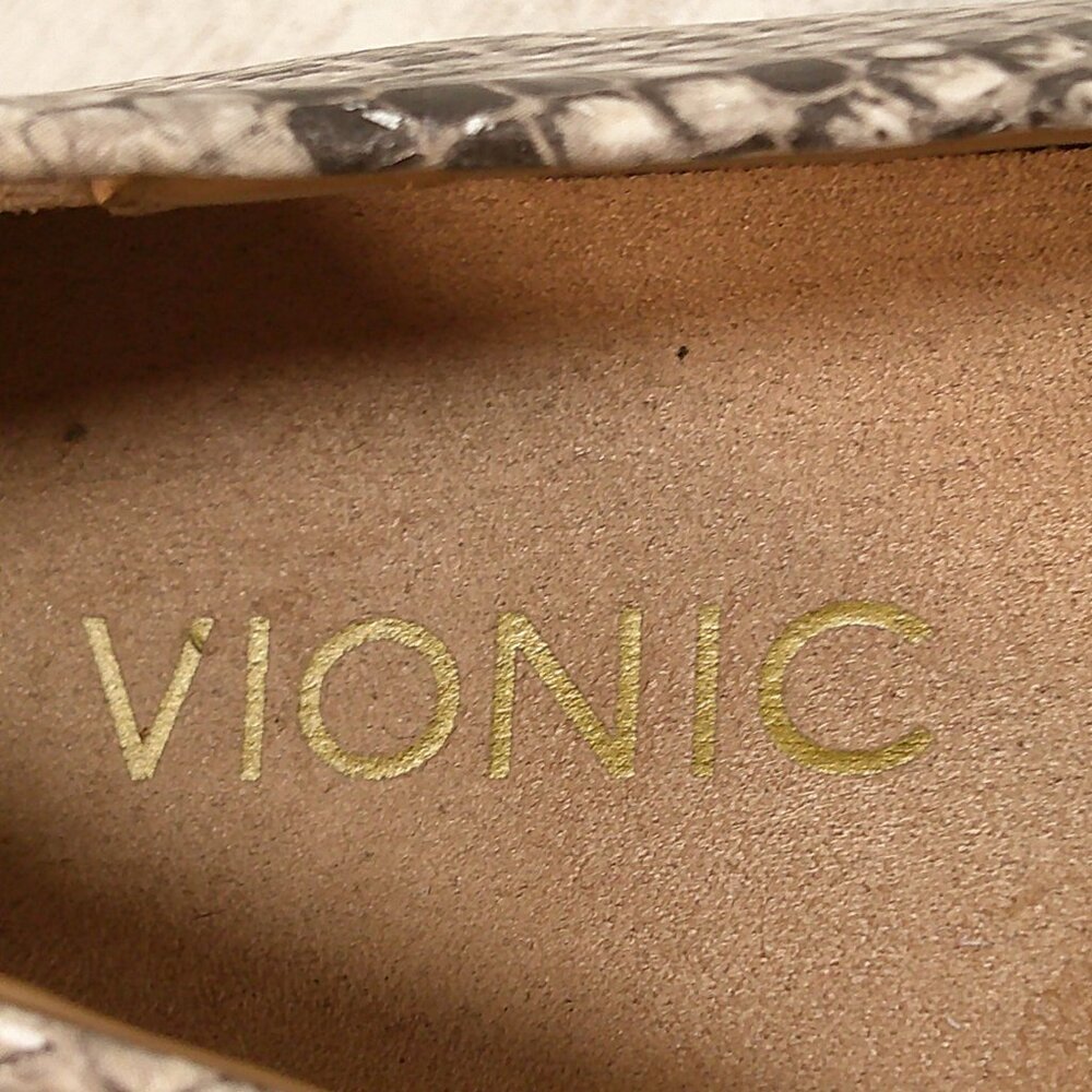 Vionic Peep Toe Bria Snakeskin Wedge heels pumps Size: 9 - Picture 4 of 11